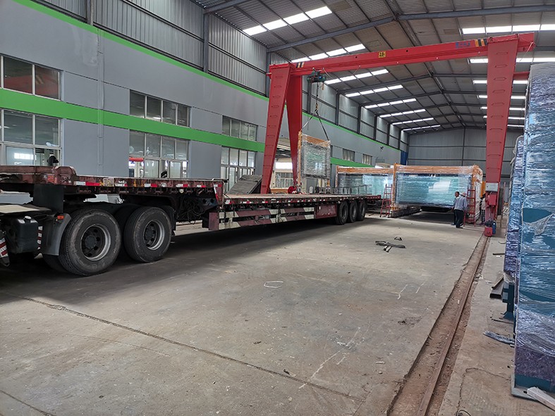 公交站臺(tái)發(fā)貨圖 公交站臺(tái)發(fā)貨圖